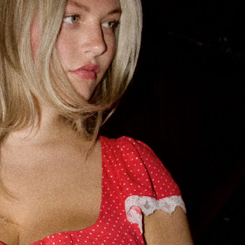 Rose Colored Eyes - Emyrson Flora